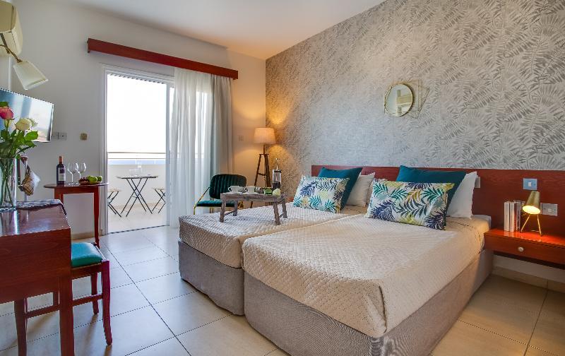 Iris Beach Hotel Protaras Luaran gambar