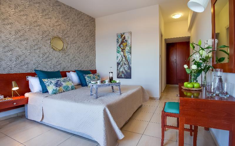 Iris Beach Hotel Protaras Luaran gambar